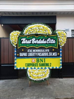 Papan Bunga Duka di Muararapak
